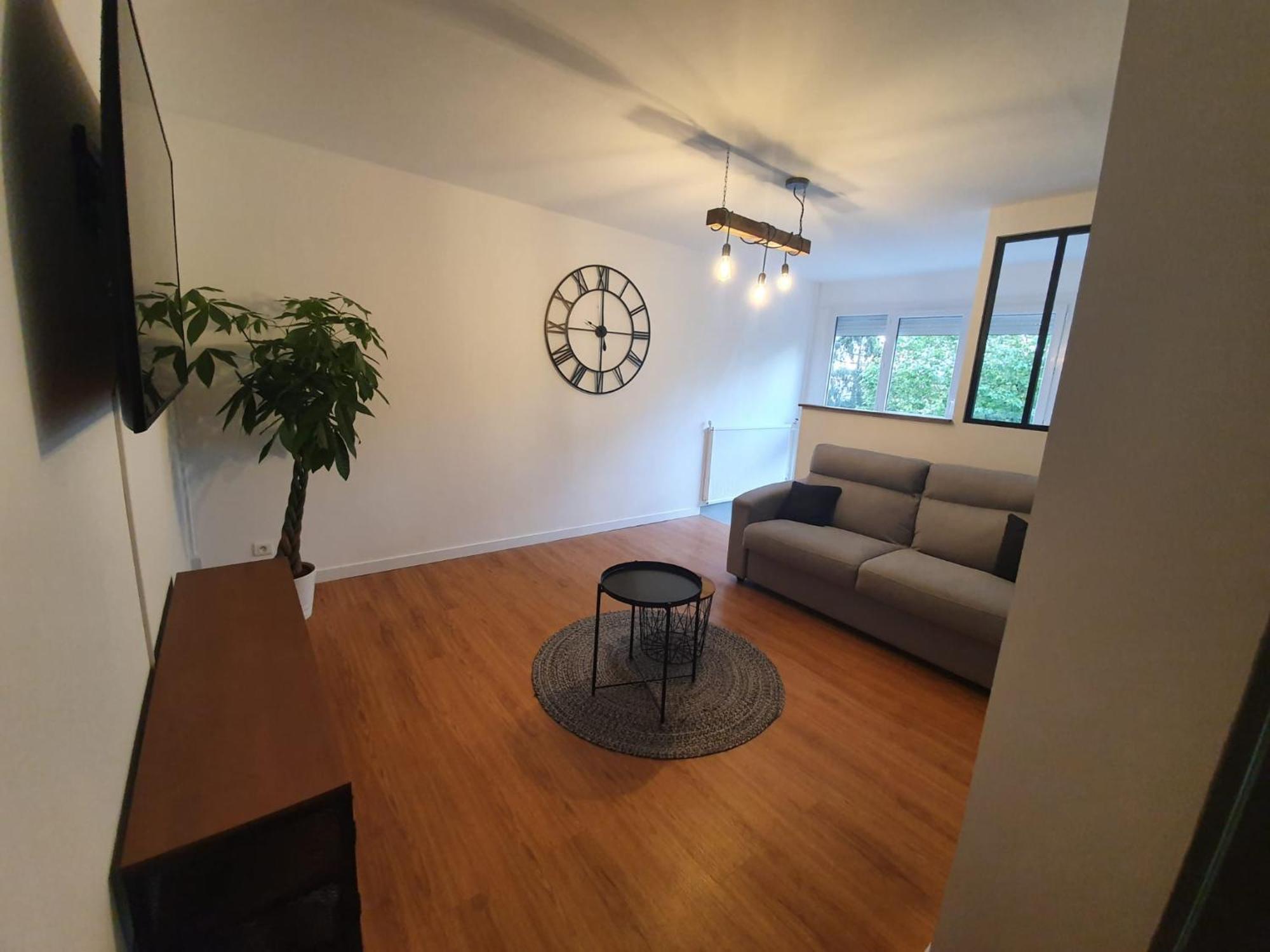 La Citadine Apartment Шоле Екстериор снимка